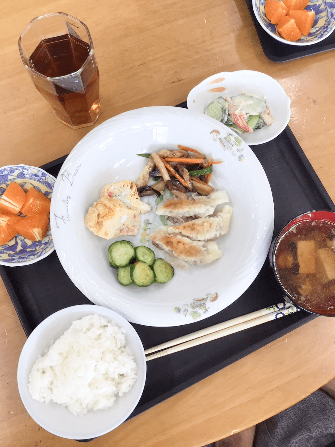 野菜がたくさん使われた食事